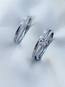 Par de Aliança Alice 2mm + Solitário cristal - Aço inox