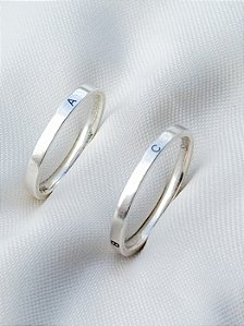 Par de Aliança Holanda 2mm com Inicais - Prata 950