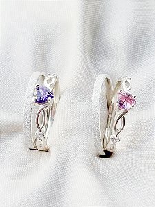 Par de Aliança Diamantada 2mm + Solitário Love Rosa e Roxo - Prata 950