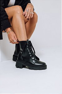 MI - BOTA COTURNO FEMININO TRATORADO PRETO