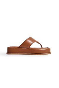 NEW BÚZIOS - CHINELO FLATFORM COURO FEMININO CAMEL