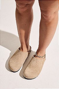 LINA - CLOG FEMININO ANATÔMICO COURO CAMURÇA BEGE