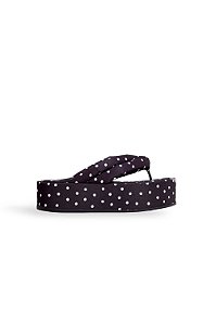 PRÉ VENDA | SAKURA - CHINELO FLATFORM POÁ TIRAS PUFFER PRETO E BRANCO