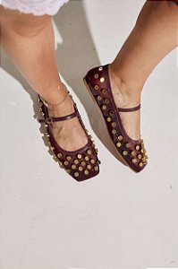 BLAIR - SAPATILHA FEMININA BICO QUADRADO TELA APLICAÇÕES BORDÔ