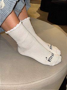 MEIA FEMININA CANO MÉDIO BABADO PICOT OFF WHITE