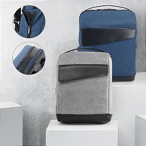 A MOTION é uma mochila com design irreverente e único em 600D e polipele de alta qualidade