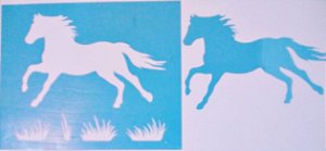 SRA-94 CAVALO COM GRAMINHA