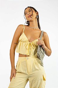 Top Decote Babado Crepe Textura Amarelo