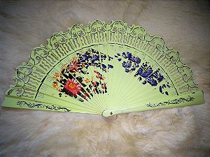 Leque Espanhol Vazado Amarelo B