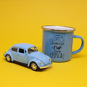 Kit Miniatura Fusca e Caneca Esmaltada Que nunca falte café - Azul