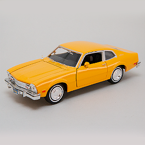Miniatura Ford Maverick 1/24