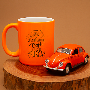 Kit Caneca e Miniatura Fusca Laranja