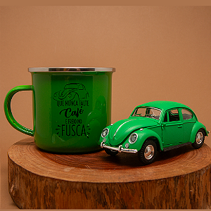 Kit Caneca e Miniatura Fusca Verde Folha