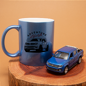 Kit VW Amarok – Miniatura Colecionável + Caneca Personalizada