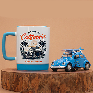 Kit Presente Fusca Surf – Caneca de Cerâmica + Miniatura Fusca com Prancha no Teto