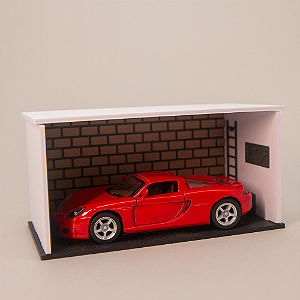 Kit Garagem + Miniatura Porsche Carrera GT – Diorama Superesportivo Icônico