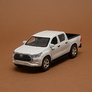 Miniatura Toyota Hilux 1:32 – Picape Colecionável em Metal