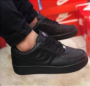 nike air force preto com sola bege