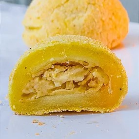 Pão de queijo recheado com frango, baixo teor de carboidrato. (PACK COM 3 UNIDADES)