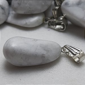 PINGENTE HOWLITA BRANCA