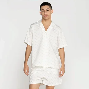Camisa Nike Sportswear Mult Swoosh