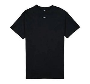 Camiseta Nike Essentials Preta