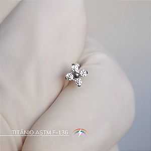 Labret trevinho - Titânio ASTM F-136