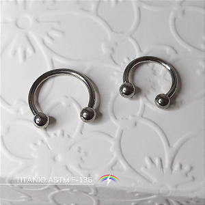 Ferradura - Titânio ASTM F-136