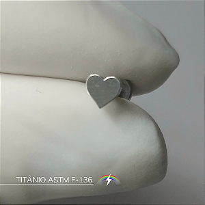 Labret mini coração - Titânio ASTM F-136