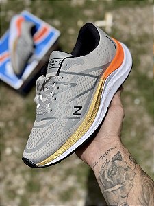MORE V4 "CINZA"
