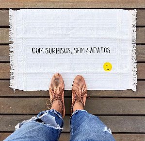 Tapete Com Sorrisos, sem sapatos