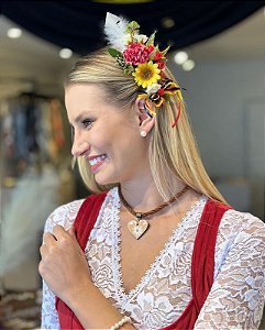 ARRANJO DE CABELO OKTOBERFEST - ALEMANHA