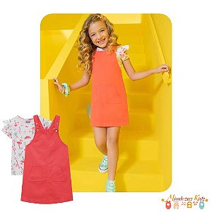 Conjunto de salopete em sarja pita e blusa em canelado sublimado Kukie