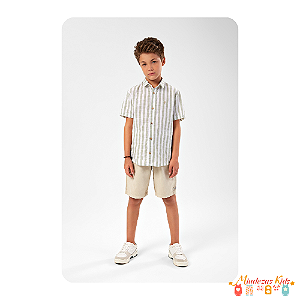 Conjunto de camisa em linho leve listrado e bermuda em sarja de algodão com tingimento Onda Marinha