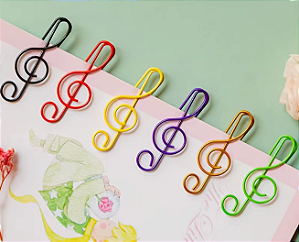 PRENDEDOR / CLIPE PARA PARTITURA (6 unidades) Cores variadas
