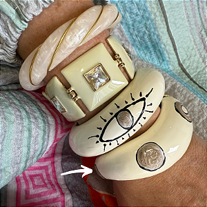 Pulseira Branca Bolas Marrons