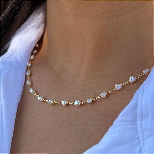 Corrente Corações Em Pérolas Com Banho De Ouro