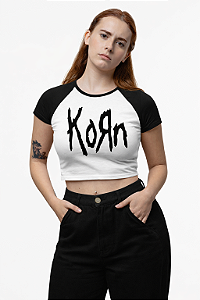 Cropped Raglan Banda Korn – Estilo Nu Metal Preto e Branco