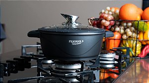 Panela 28cm Com Tampa Super Resistente Frigigold - 5 camadas de Titânio com mármore antiaderente