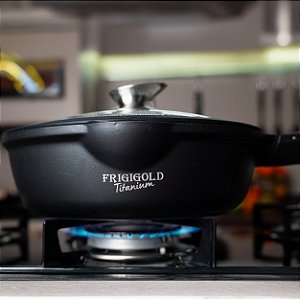 Frigideira Wok TITANIUM Frigigold - Grande - 28 cm - Com Tampa Super Resistente