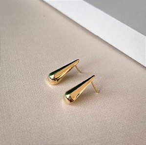 Brinco Gota P Lisa Banhado Ouro