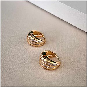 Brinco Argola Click Dourado com Zircônias Centrais