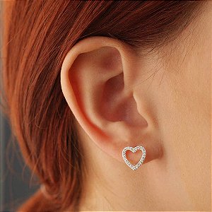 Brinco Coração Vazado P Cravejado Banhado Prata