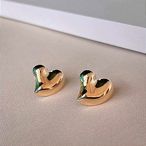 Brinco Coração P Chapa Lisa Banho Ouro 18K