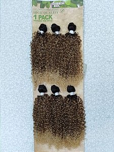 Cabelo cacheado Martina True Me Fashion Idol telado p/ entrelace ou confecção de peruca cor ombre loiro TT4/T30B/24B