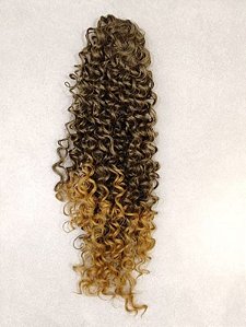 Aplique Rabo De Cavalo Cacheado Com redinha e amarrador de elástico com pontas dourado mel