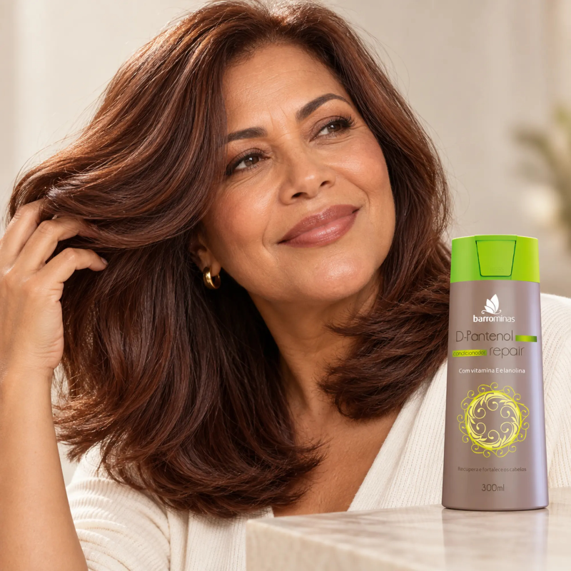 Condicionador D-Pantenol Repair BARROMINAS 300ml com cabelo maduro macio e hidratado