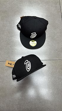 BONÉ SUPREME CHAMPIONSHIP BOX LOGO NEW ERA 59FIFTY BLACK