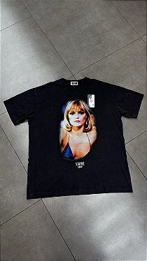 SCARFACE X KITH CAMISETA ELVIRA PORTRAIT TEE BLACK - mercadohype