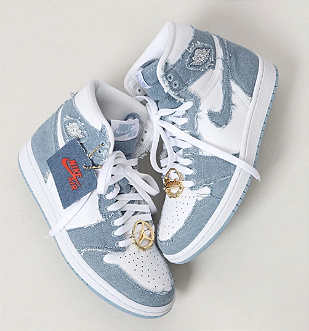 Tênis Nike Air Jordan 1 Retro High OG Chicago Lost and Found Tênis Nike Air Jordan 1 Retro High OG Chicago Lost and Found